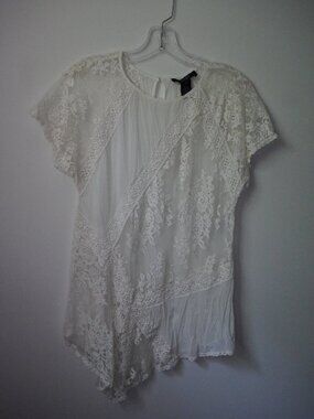 Karen Kane White Asymmetrical Lacey Top Size Small Office Workwear
